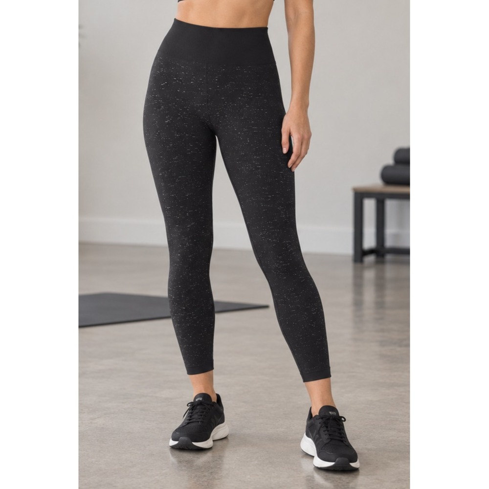 Lululemon Free To Flow 7/8 Tight Black White Speckle Print Size 2 or XS No Size